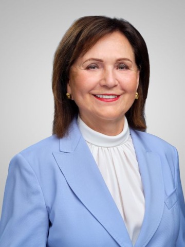 Ирина Непалова, основател и главен изпълнителен директор